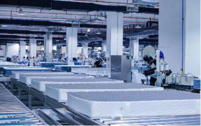 工業(yè)4.0工廠開放日,媒體組團(tuán)體驗(yàn)?zāi)剿贾腔鬯弋a(chǎn)品