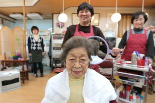 抱團(tuán)養(yǎng)老 銀發(fā)生活新模式，能否托起幸福晚年？